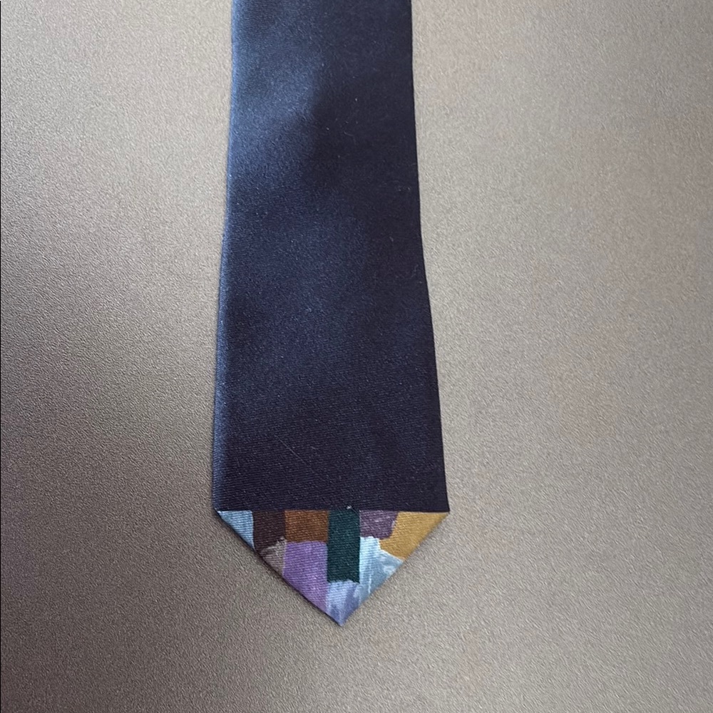 Elegant Black Tie with Multicolor Accent